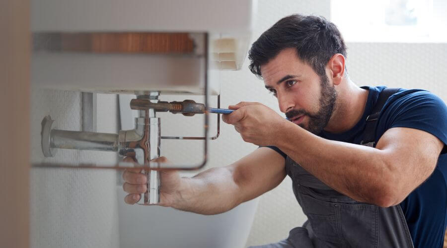 Professional emergency plumbing in New Palestine, IN